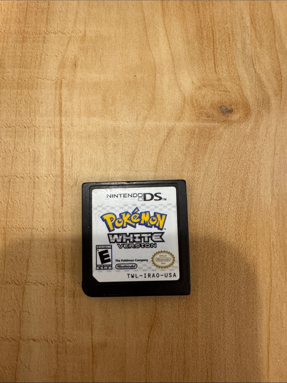 Nintendo DS Pokémon White - Black/White/Yellow